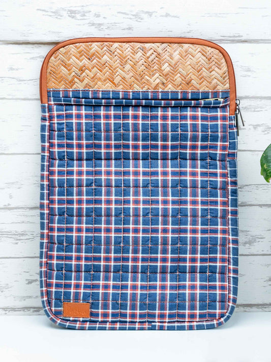 Ocean Lungi Laptop sleeve