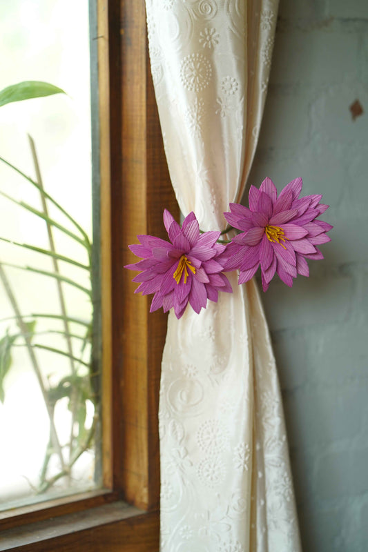 Water lily curtain tie