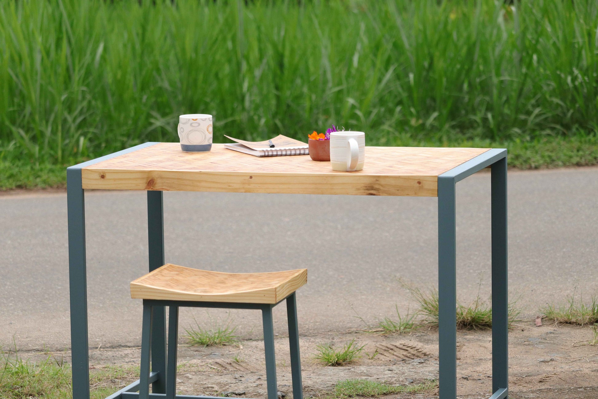 Table with stool